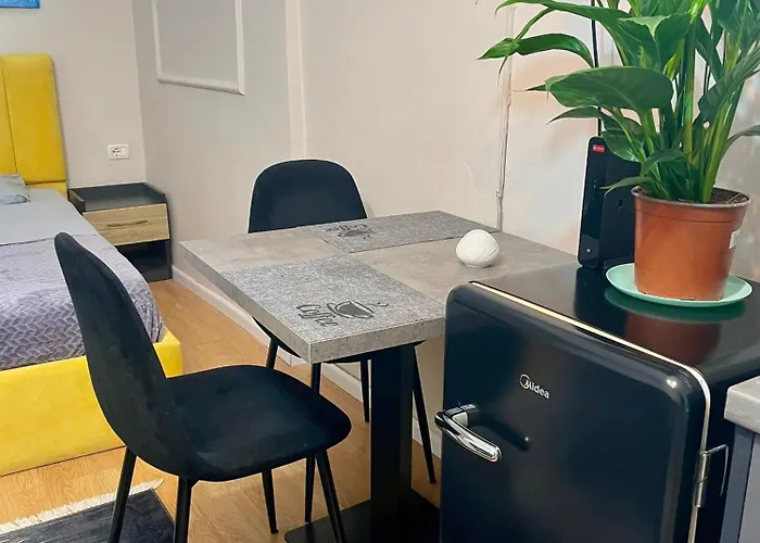 Modern Studio